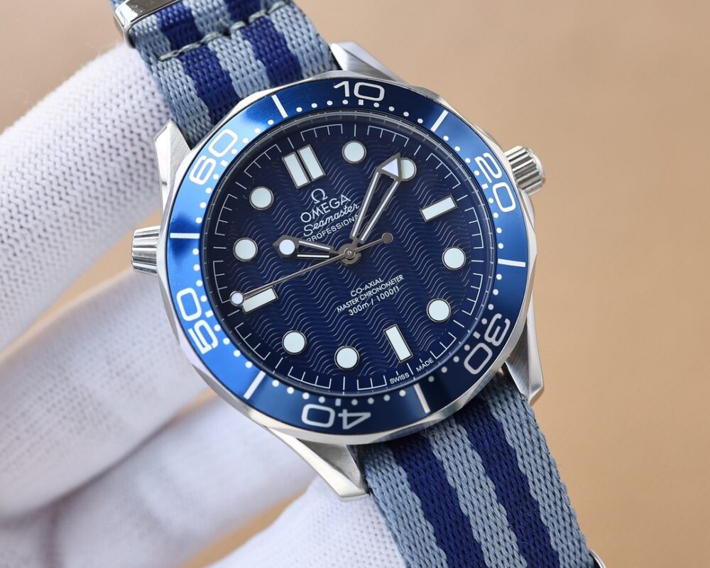 Seamaster 42mm 007 Edition with NATO Strap